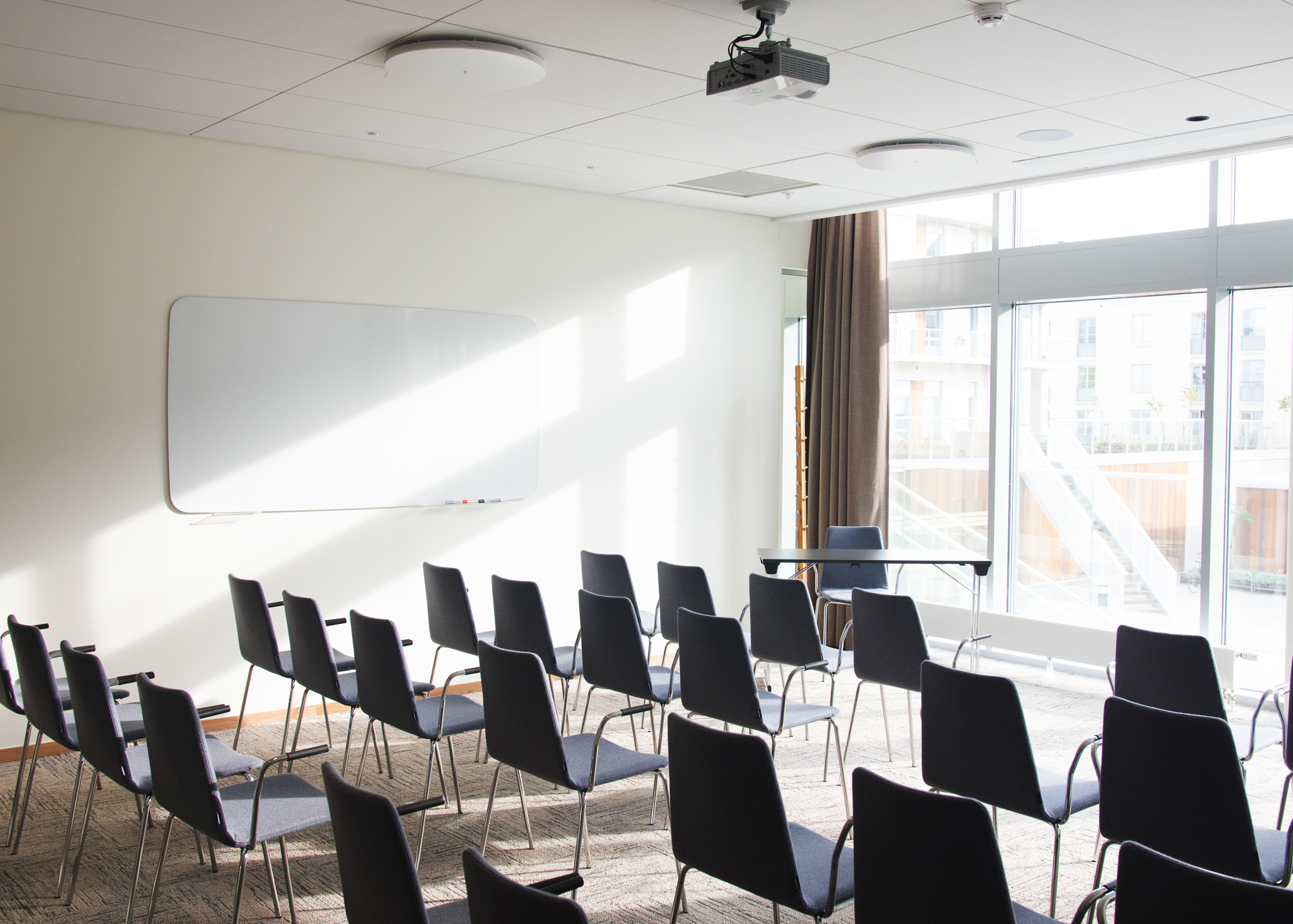 Konferensrum biosittning.jpg